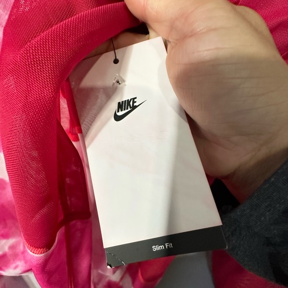 🆕 NIKE Sportswear Patchwork Tie Dye Printed Long-Sleeve Top NWT - Picture 7 of 7